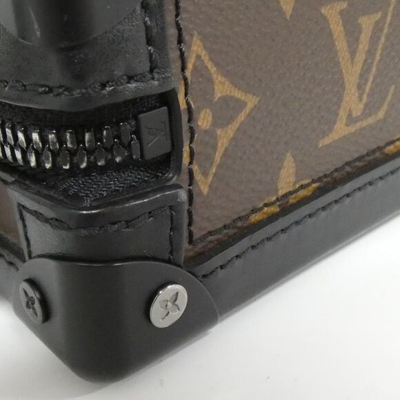 Louis Vuitton Monogram Taftage Shoulder Bag - Picture 2 of 9